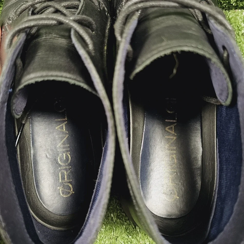 Cole Haan few light